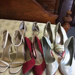 Women bundle of shoes